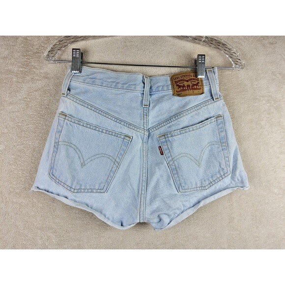 Levi's Women's Button Fly 501 Denim Jean Shorts Size 24 - Picture 2 of 2